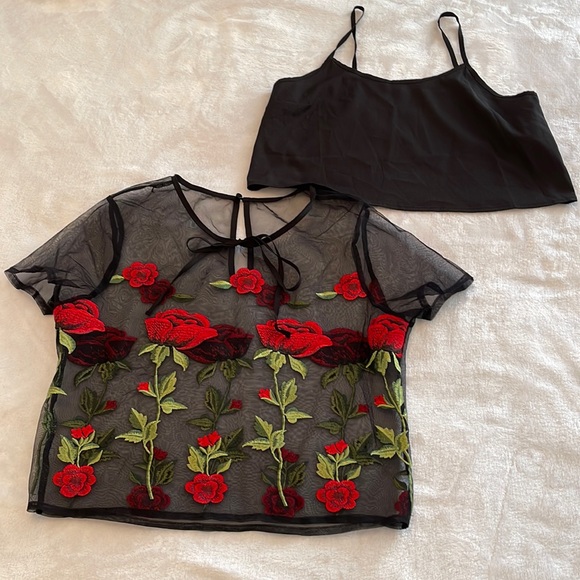 Black organza crop top with rose embroidery - Picture 1 of 5